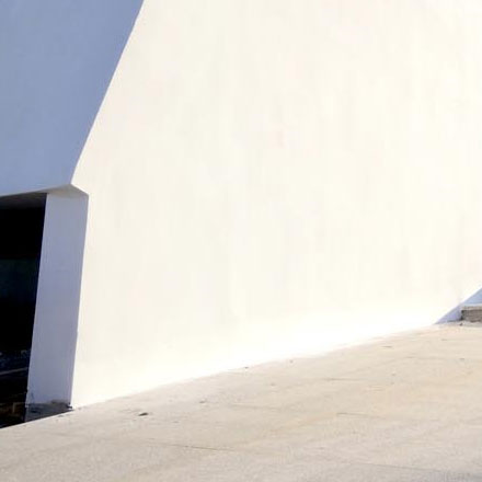 如何使用VI設計來傳達社交媒體平臺的創(chuàng)新和互聯(lián)性？